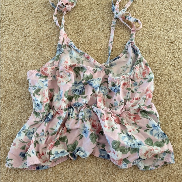 Spring Floral Top Bundle - Picture 5 of 7